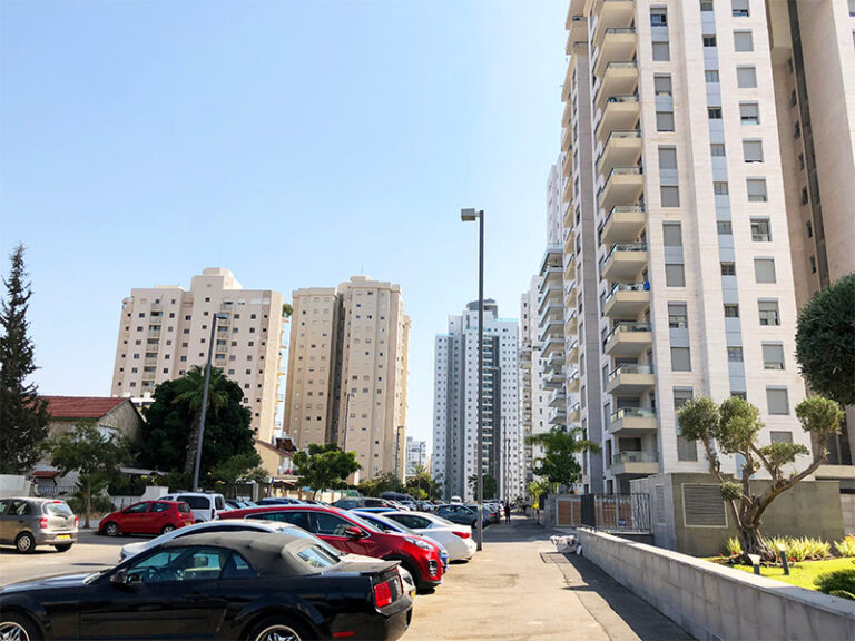 סקירת שכונות בחולון, כל המידע על השכונות המובילות בחולון - נדלן בארץ הקודש